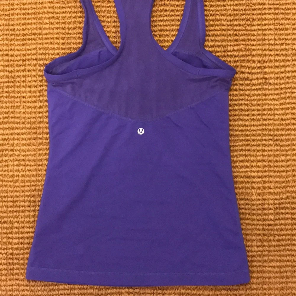 Lululemon Mesh Racerback - Picture 1 of 3
